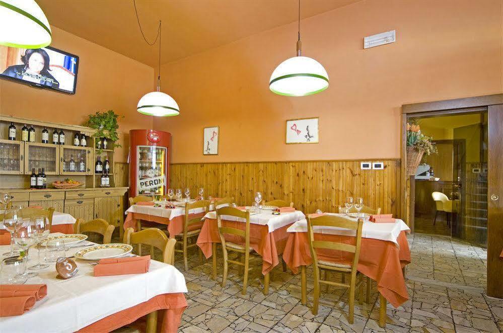 Albergo Africa Volterra Exterior foto
